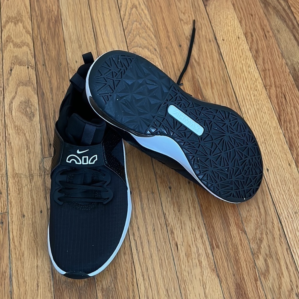 Nike AirMax - Picture 3 of 4